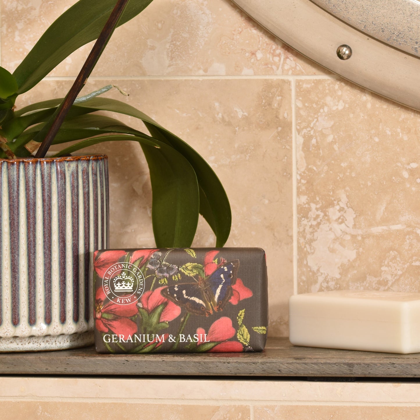 Kew Gardens Geranium and Basil Soap